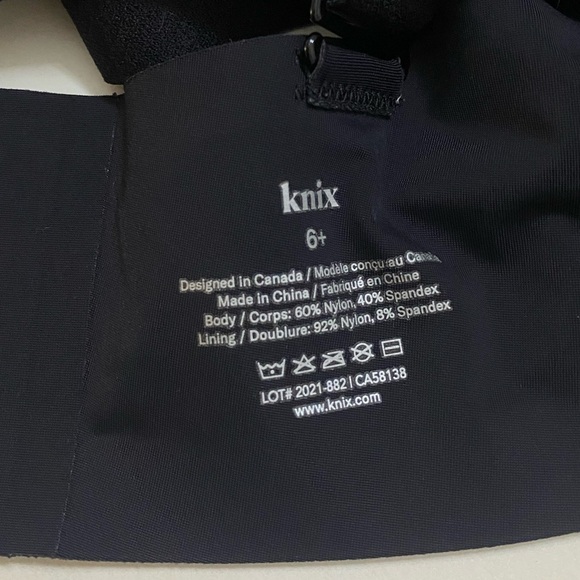 Knix - Padded V-Neck Bra Wide Strap - Picture 6 of 9